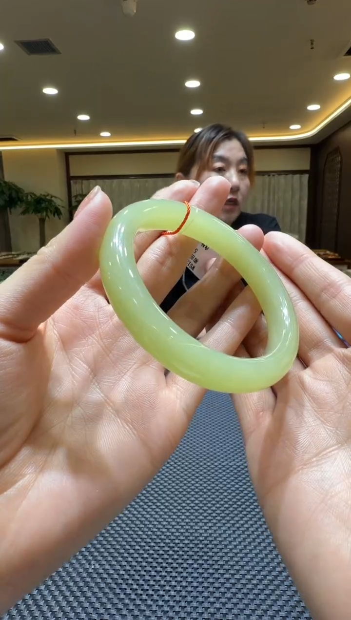 颈饰未镶嵌和田玉手镯58