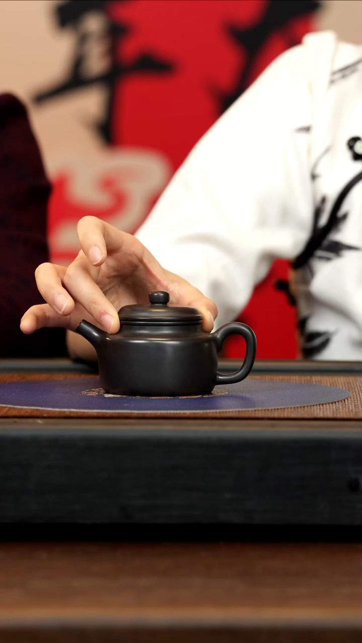 【闪购商品】紫砂茶壶LHQ 石黄 德钟 120cc