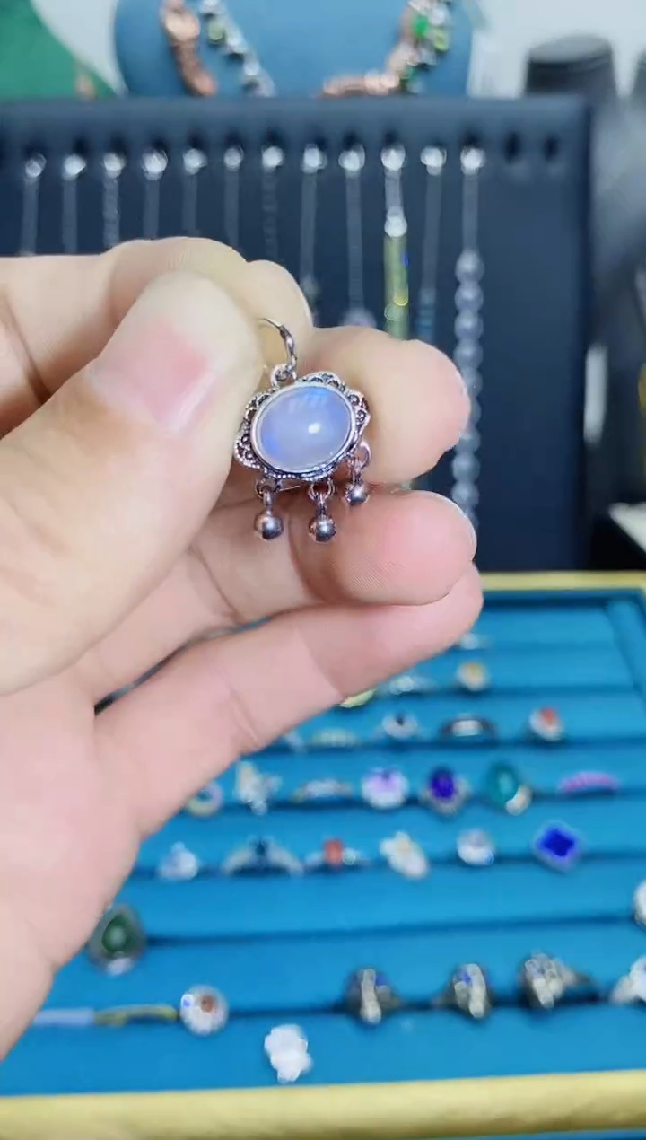 【闪购商品】月光石吊坠(不含链)银S925镶嵌1121