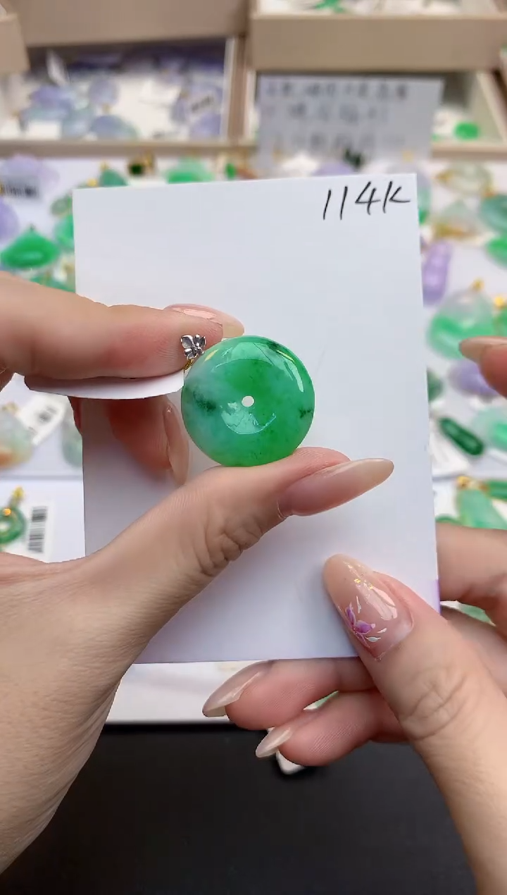 颈饰18K金镶嵌翡翠天然缅甸A货翡翠