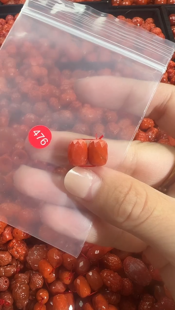 颈饰未镶嵌南红玛瑙1