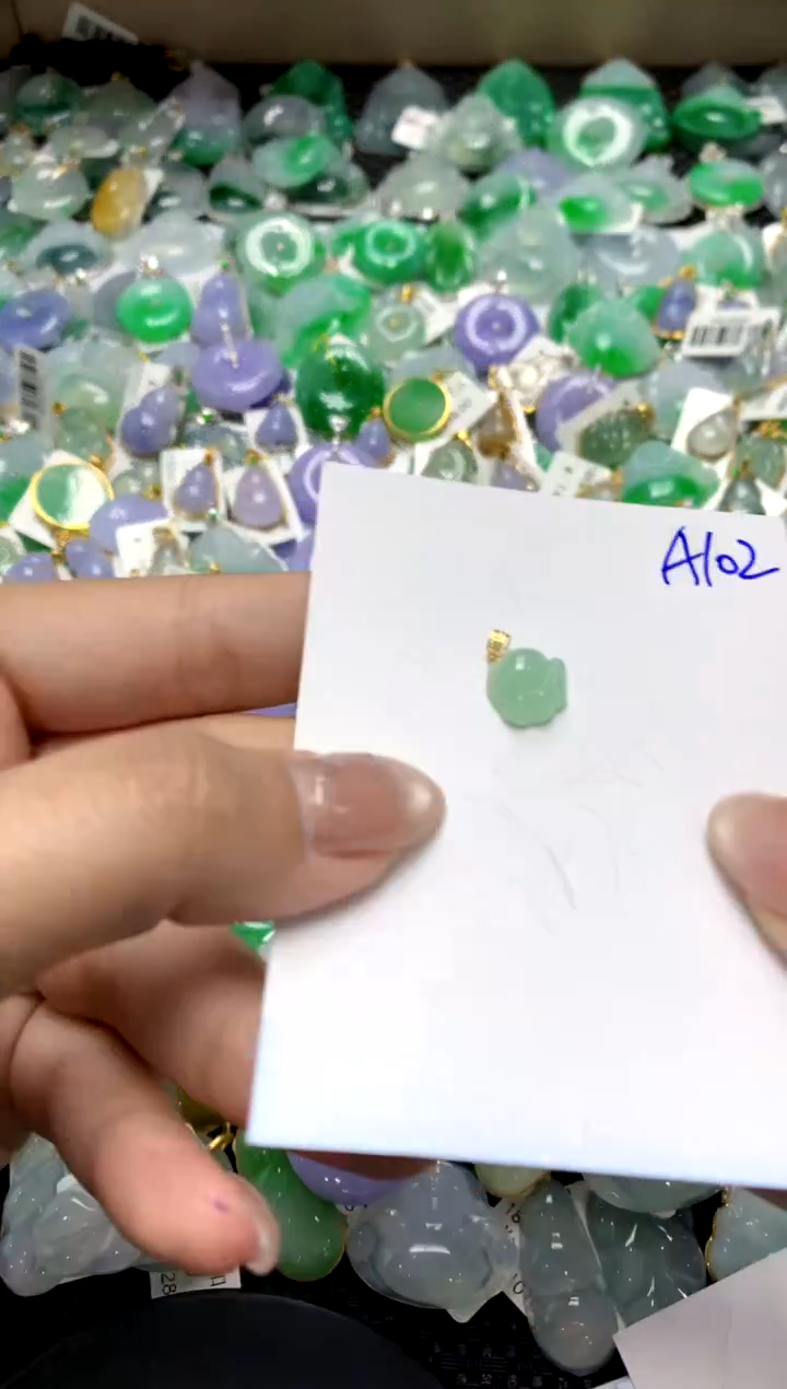 【闪购商品】翡翠颈饰18K金镶嵌1111111111111111