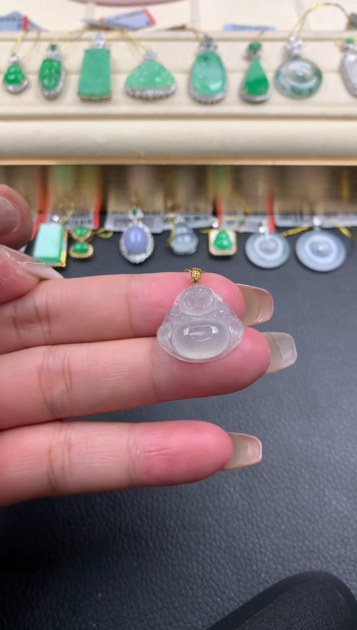 【闪购商品】翡翠颈饰18K金镶嵌Q44       