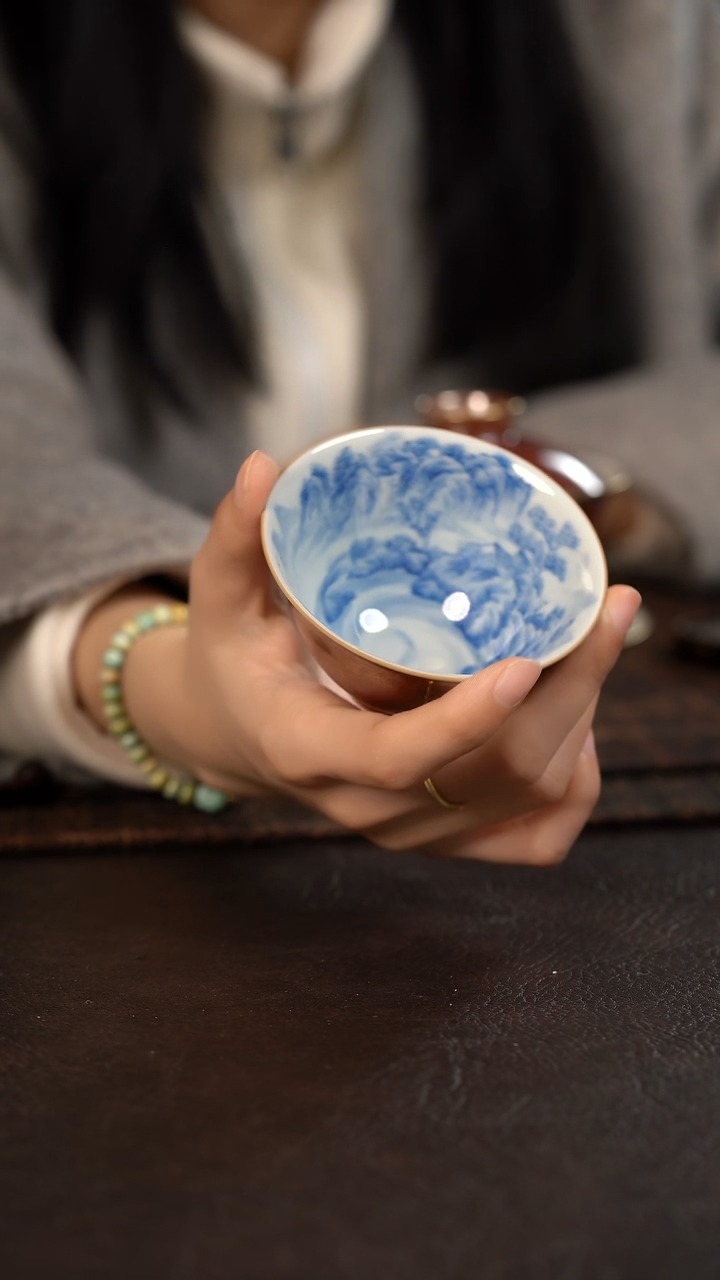 【闪购商品】杯聚澜堂红金花山水斗笠杯