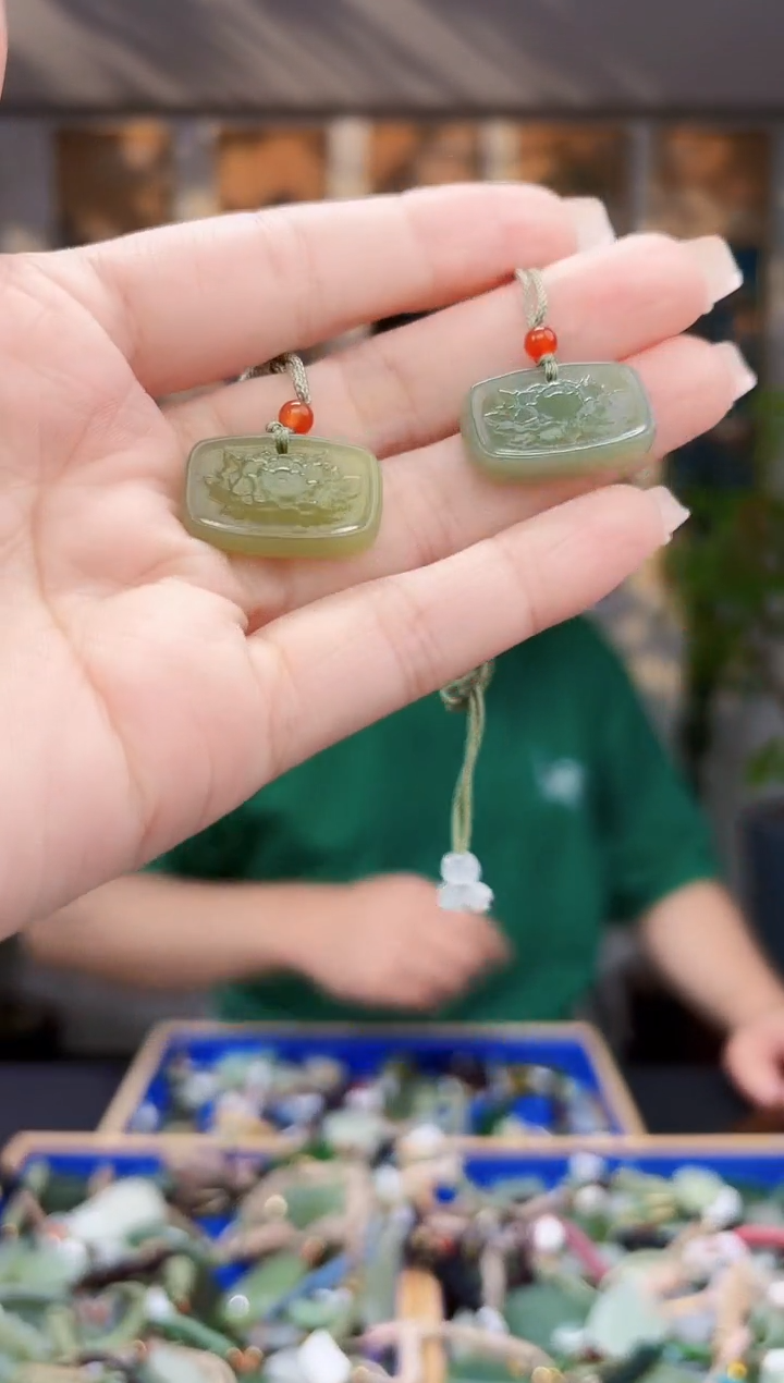 和田玉未镶嵌挂件拍一发一多样性发货