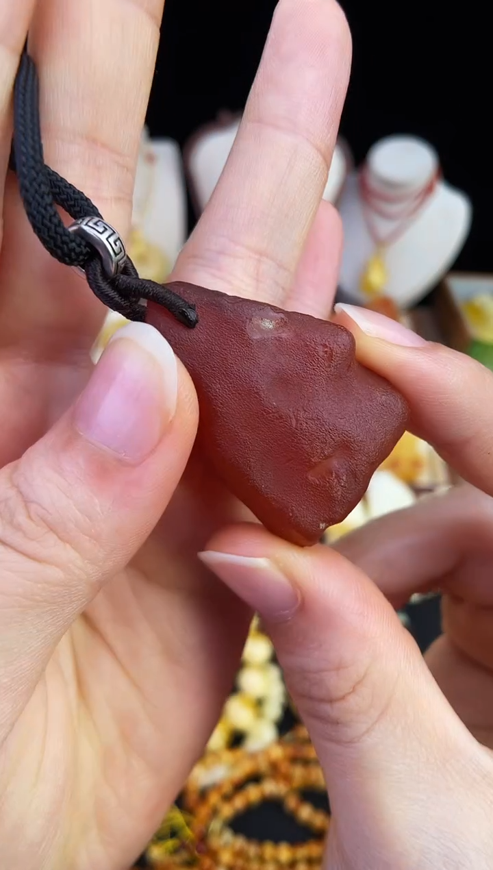 琥珀未镶嵌珠宝奇石柒月