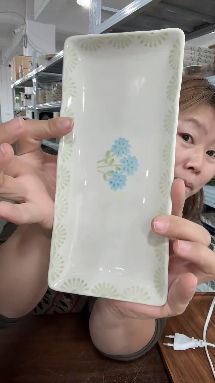 陶瓷蓝色花花方盘