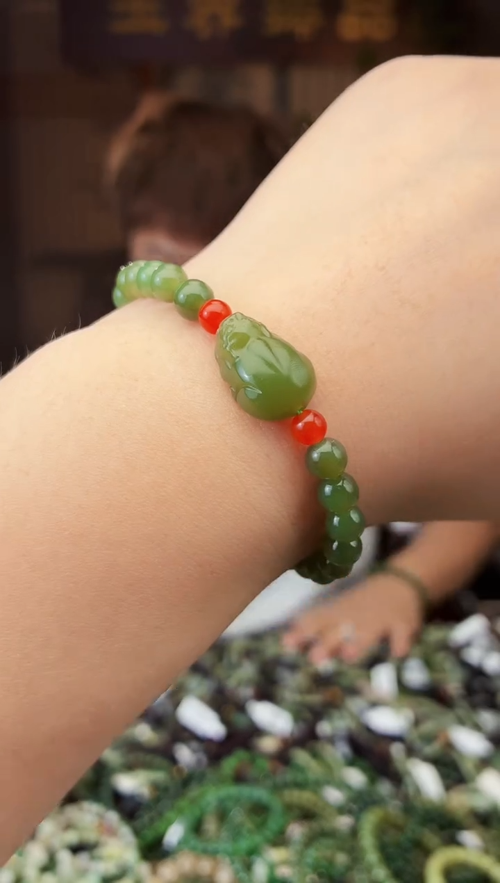 和田玉未镶嵌颈饰拍一发一