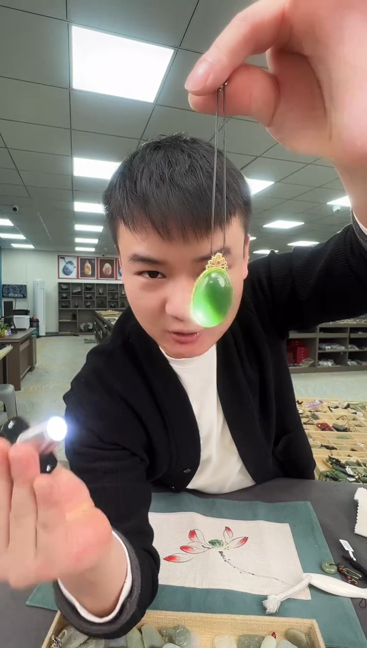 未镶嵌和田玉挂件b47多样性发其一