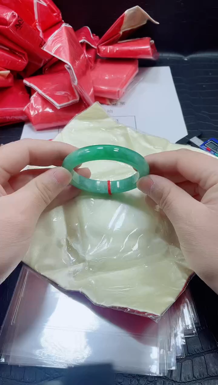 非金属无小哥160号手镯57.2圈口