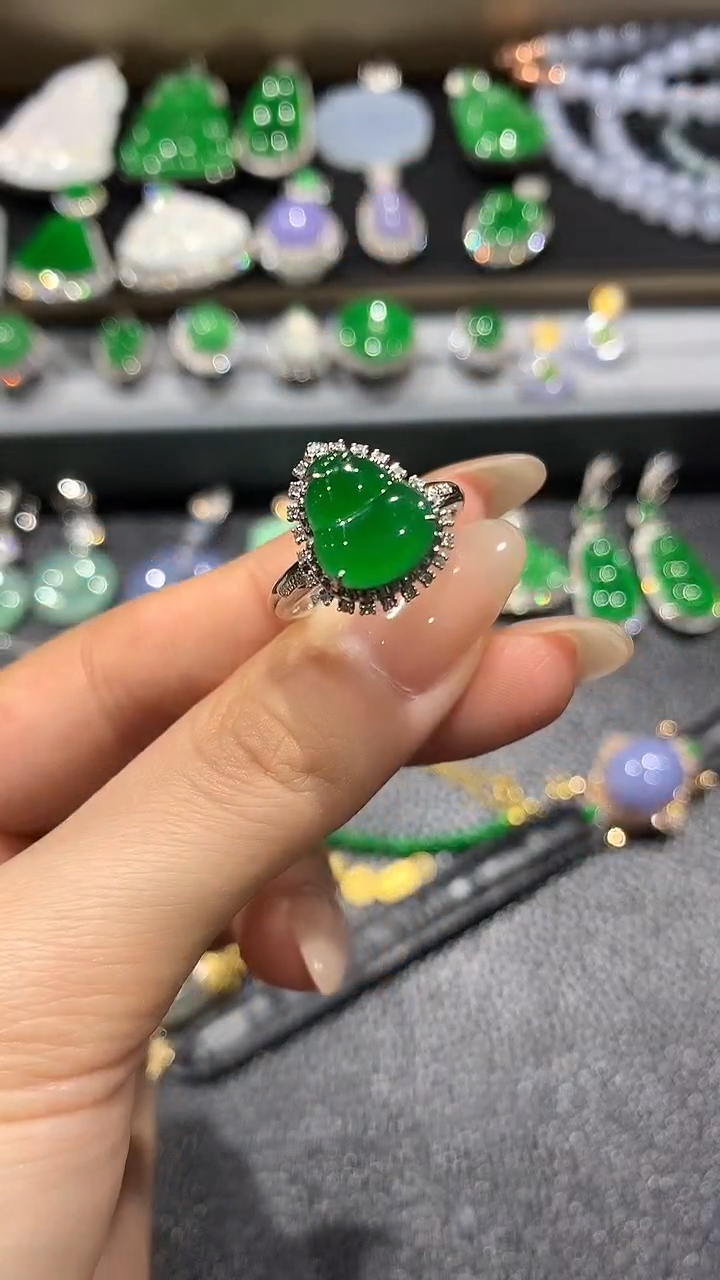 【闪购商品】翡翠戒指18K金镶嵌2团购