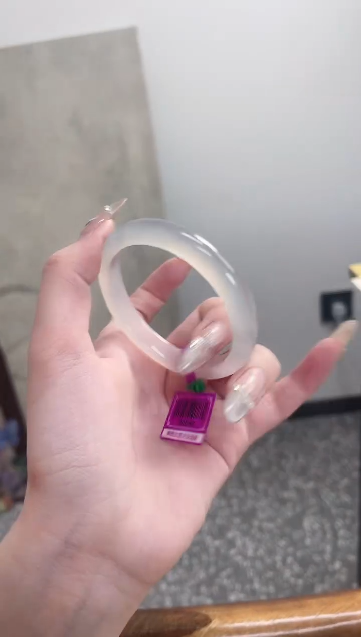 【闪购商品】玛瑙/玉髓手镯未镶嵌54圈 需要包容