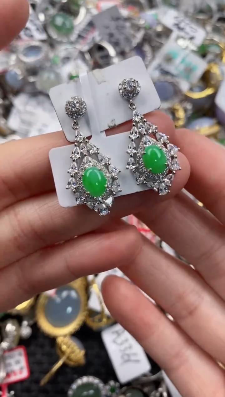 银S925镶嵌戒指翡翠888      2