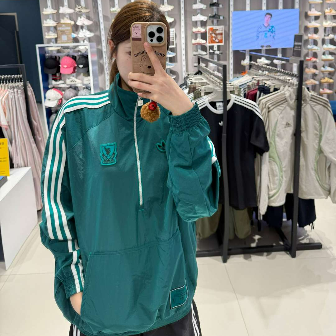 Adidas利物浦足球夹克足球风运动宽松夹克外套 JW5474