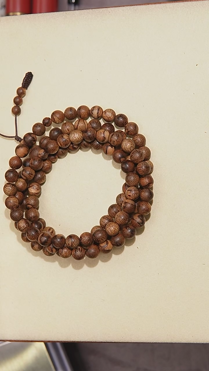 【闪购商品】沉香手串0.7柬埔寨菩萨棋多圈108颗18克