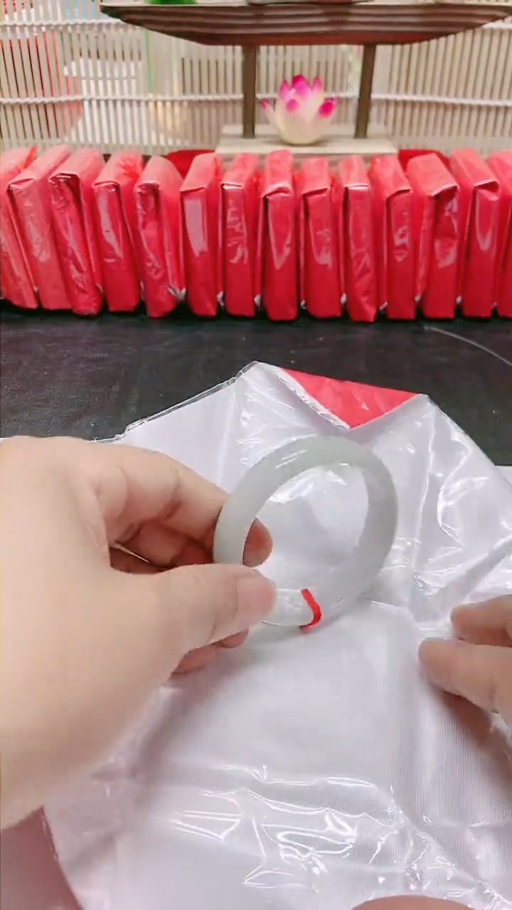 翡翠手镯未镶嵌108拍哪个图片就是发哪个