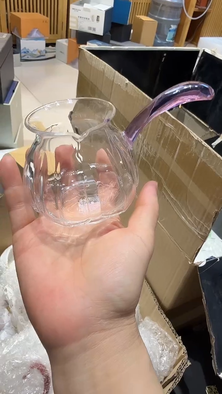 禾器紫色侧把公道杯    