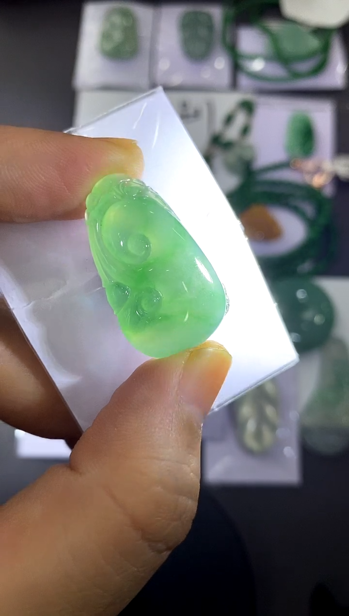 【闪购商品】定制翡翠未镶嵌如意
