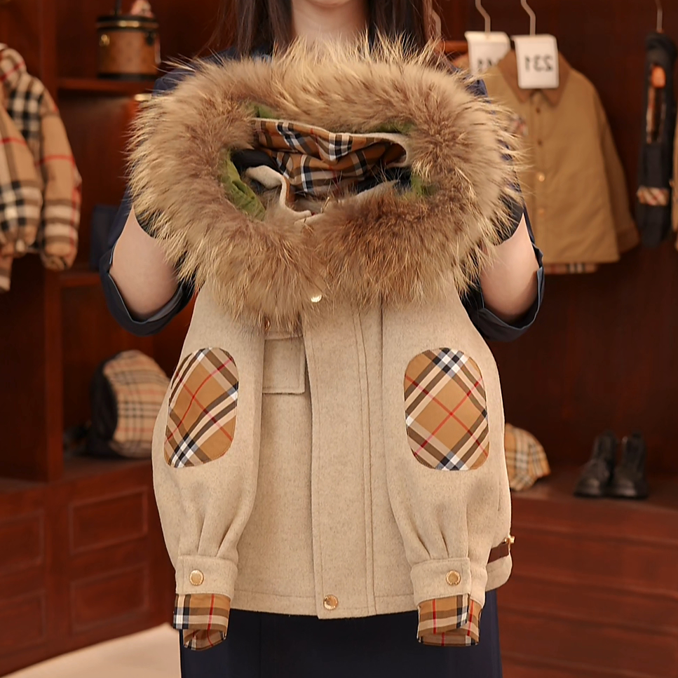 YN儿童真毛领冬季新款白鸭绒羽绒服外套连帽加厚AA159