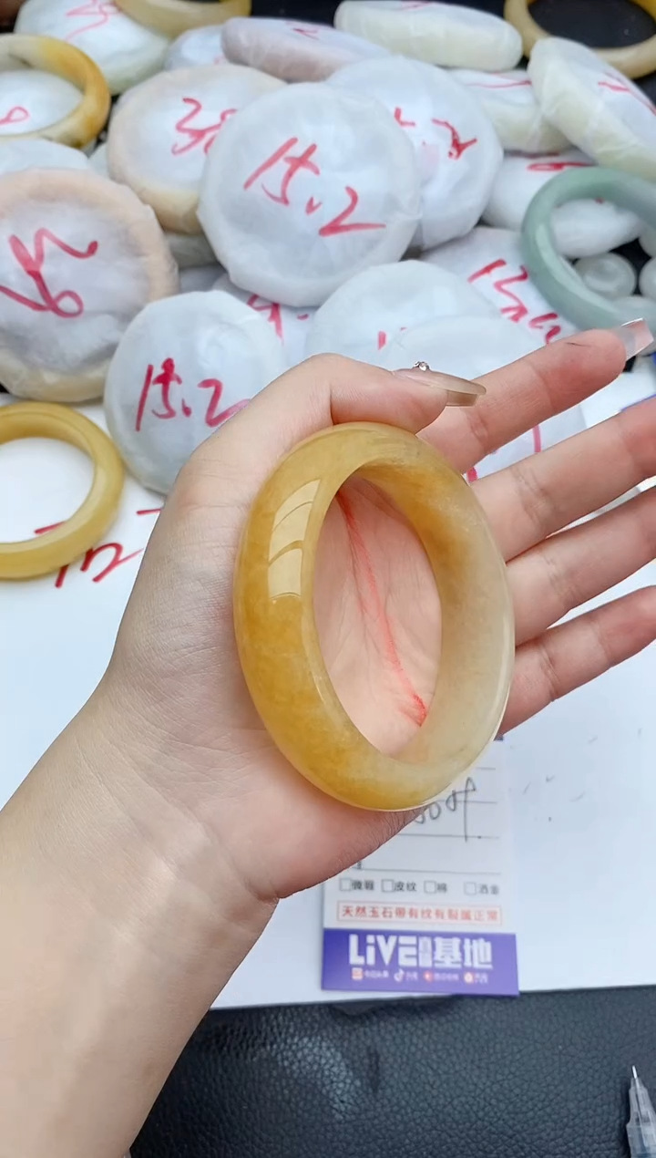 石英质玉手镯未镶嵌267+58/59