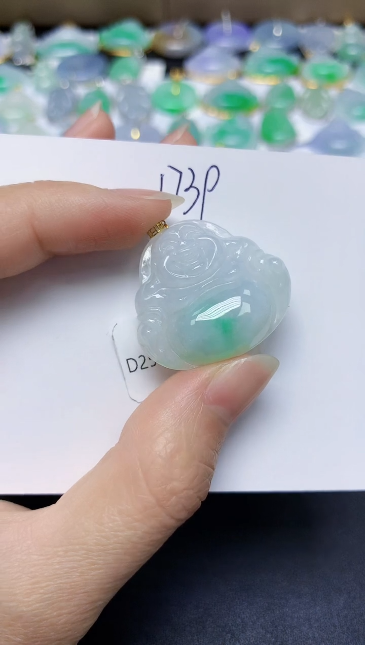 翡翠18K金镶嵌颈饰 天然缅甸翡翠A货