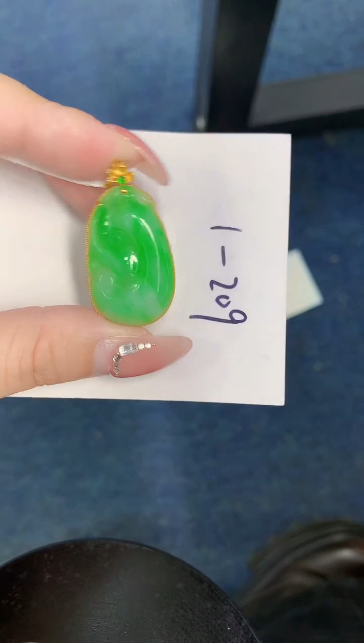 【闪购商品】翡翠颈饰18K金镶嵌000000000