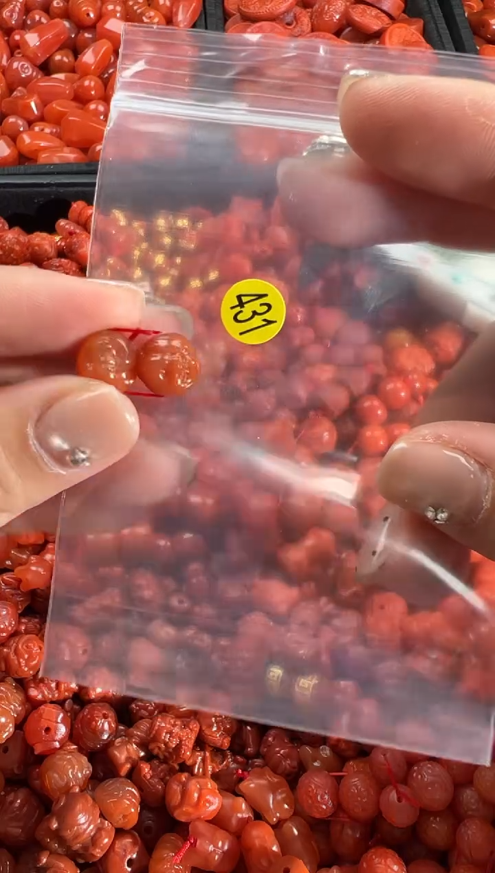 【闪购商品】南红玛瑙颈饰未镶嵌1