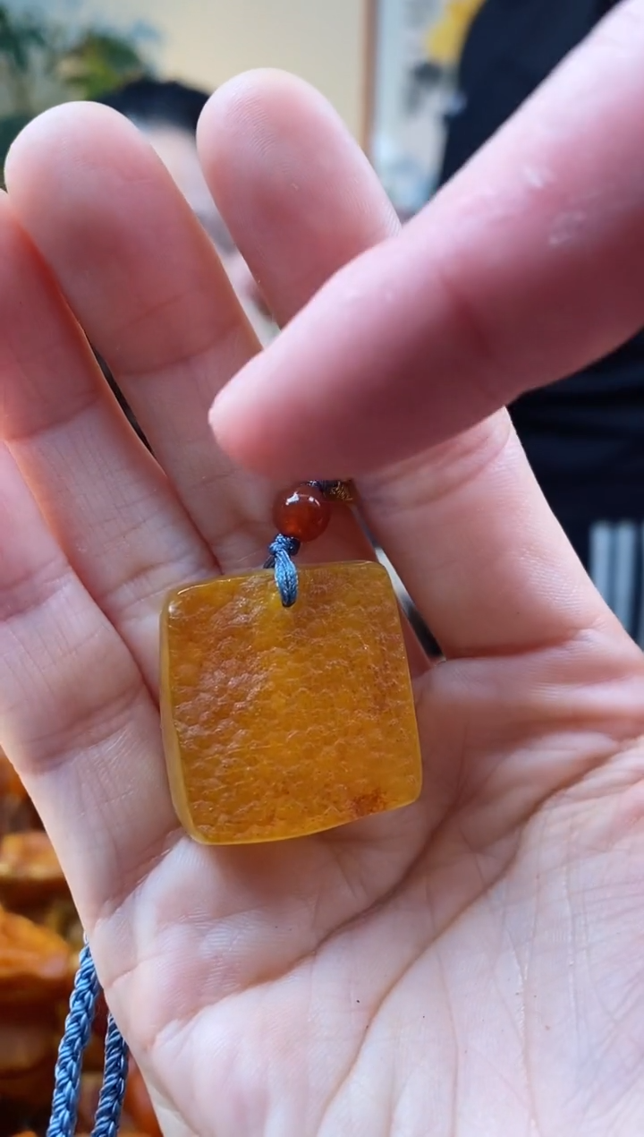 【闪购商品】琥珀颈饰未镶嵌吊坠