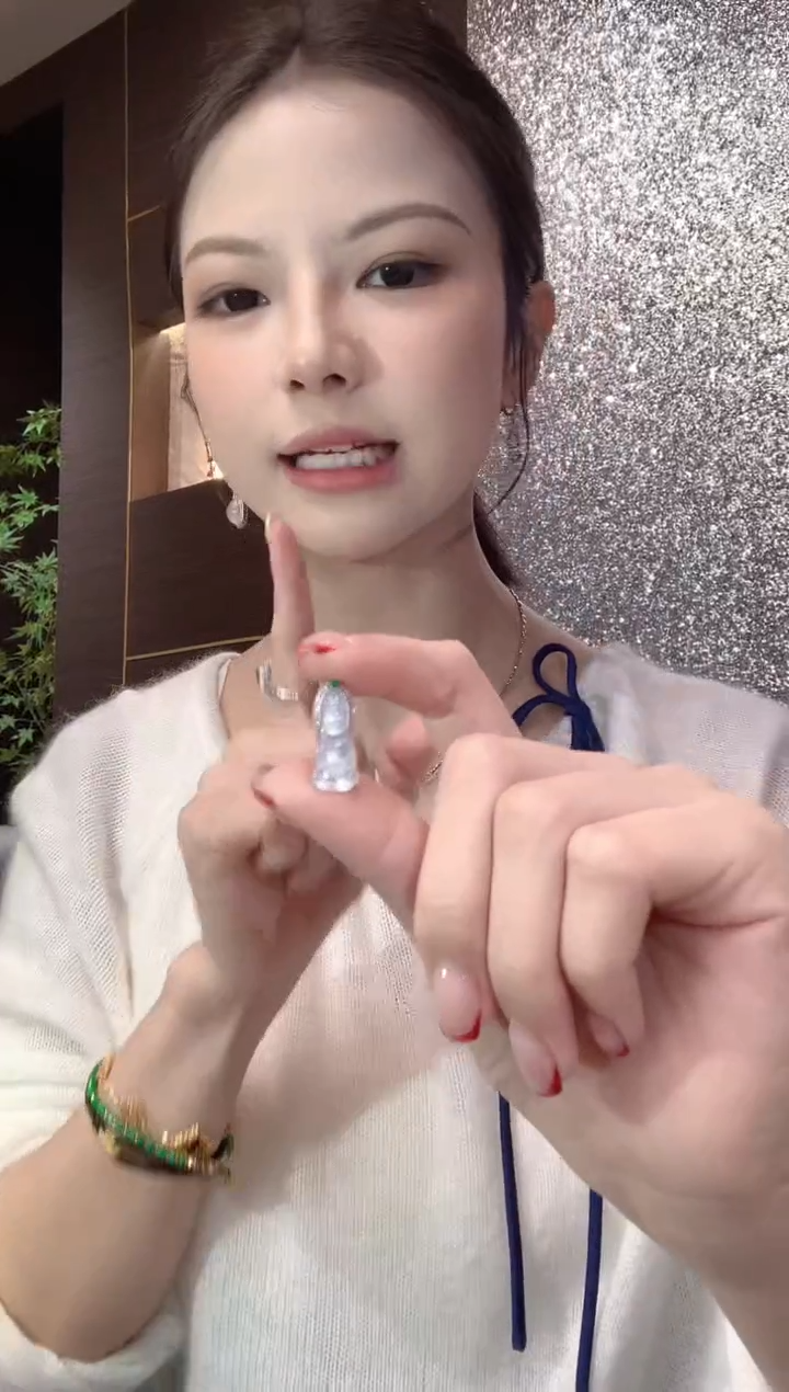 吊坠(不含链)18K金镶嵌翡翠A16