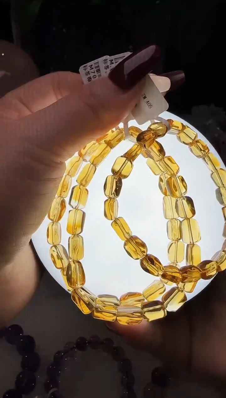【闪购商品】水晶手串未镶嵌黄水晶随形手串多样性发一M70121
