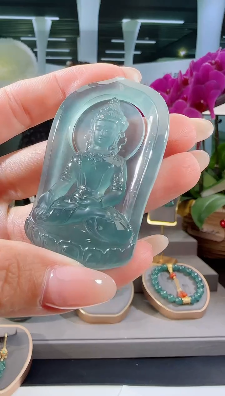 【闪购商品】翡翠吊坠(不含链)未镶嵌观音