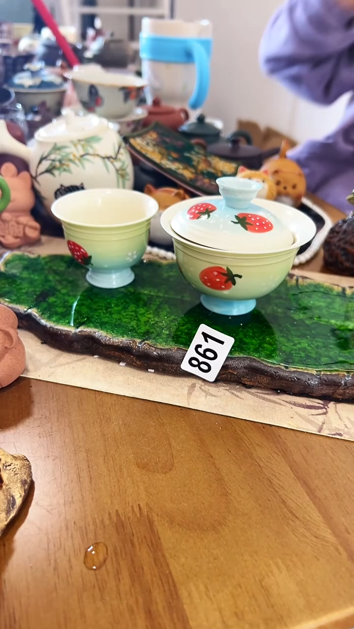 渔**晚【茶瓷物语】草莓盖碗