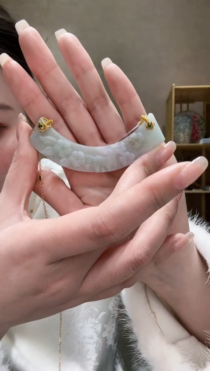 【闪购商品】翡翠颈饰未镶嵌吊坠