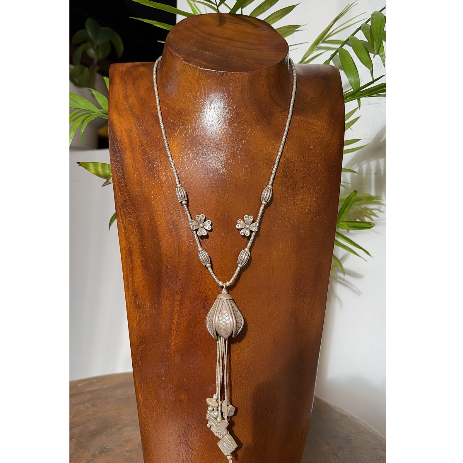 坠链均925银 泰式925银做旧编织蓝铃花流苏项链