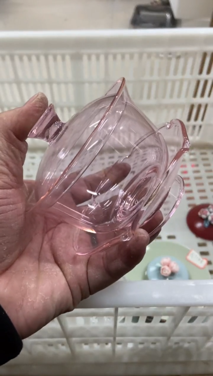 杯无运费险有瑕疵的摄影的产品有使用过的痕迹有点脏介意勿拍