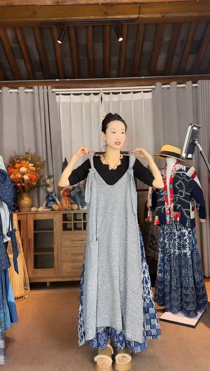 【闪购商品】设计师款网格背带裙