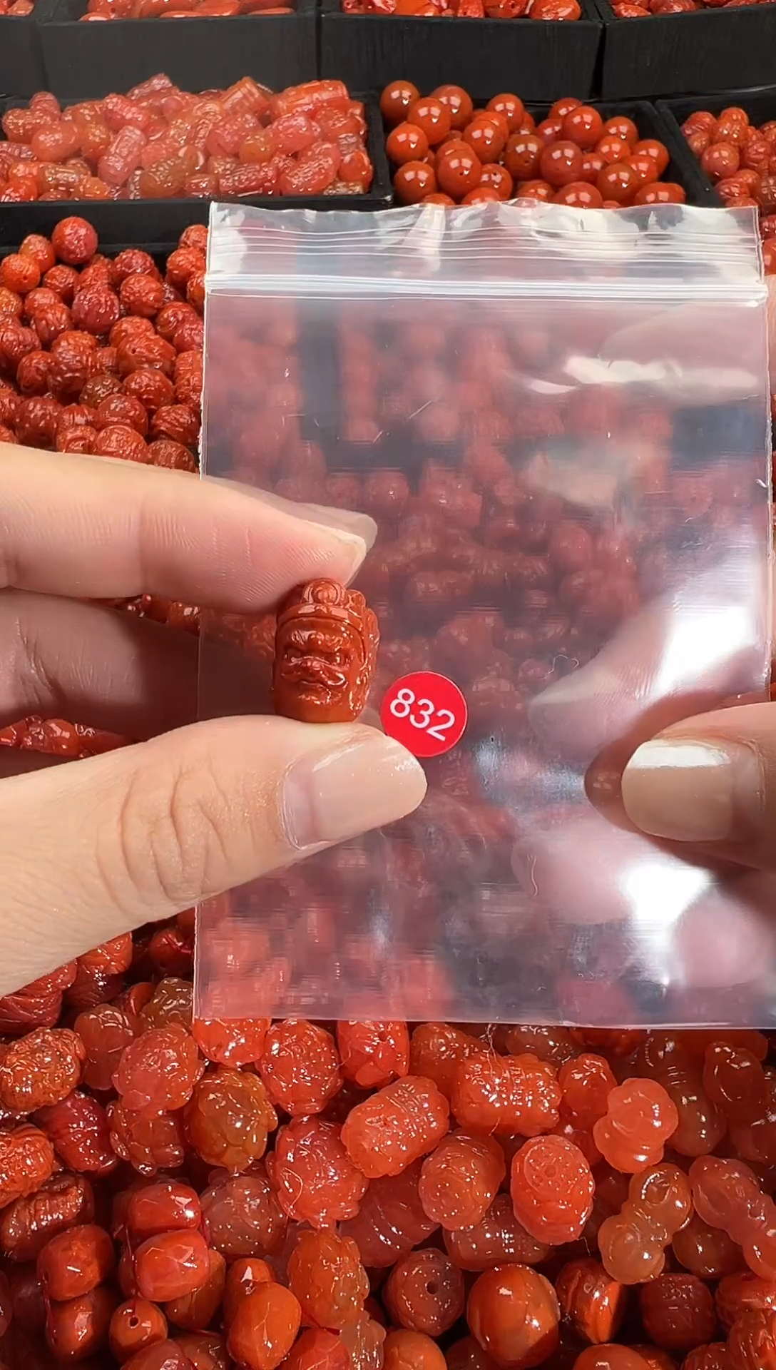 颈饰未镶嵌南红玛瑙1