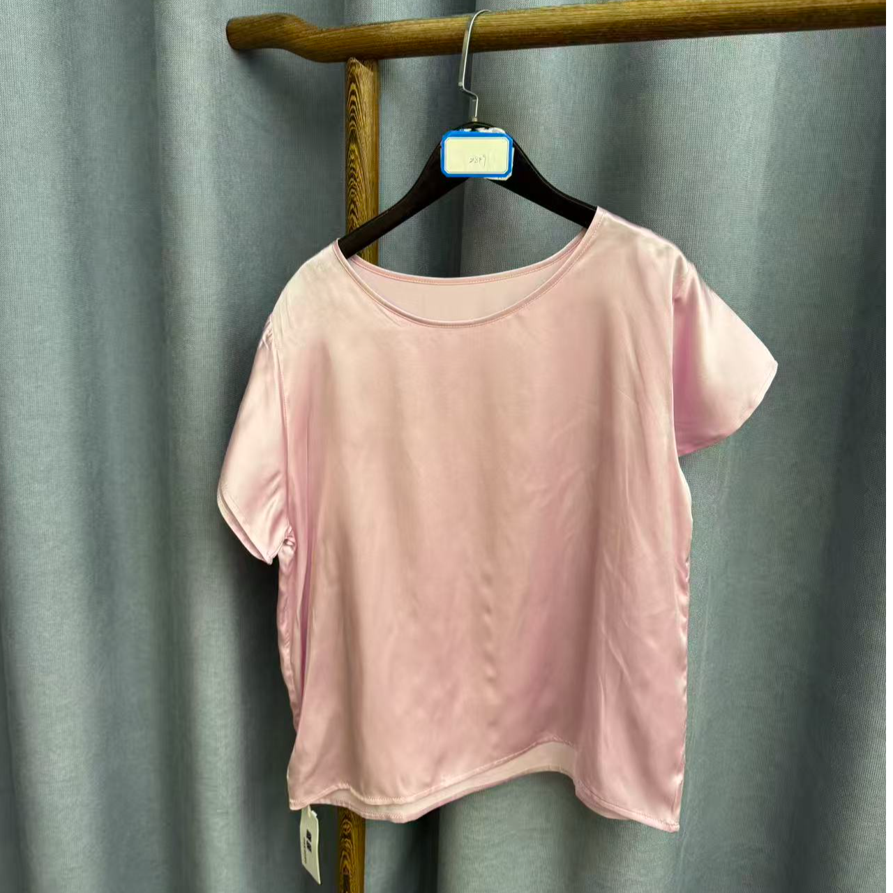 秋季新款休闲时尚圆领桑蚕丝短袖上衣女Z849