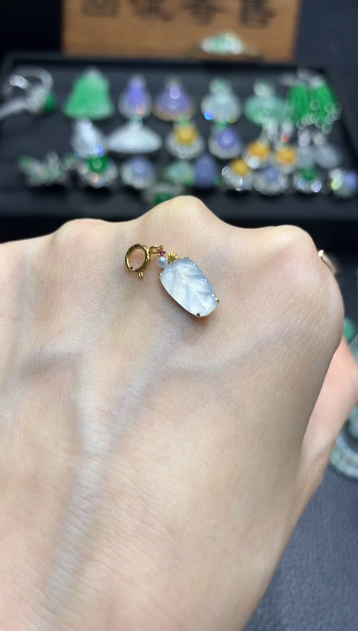 吊坠(不含链)18K金镶嵌翡翠4