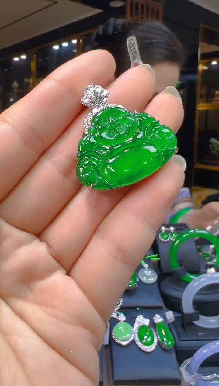 吊坠(赠链)银S925镶嵌翡翠008(多样性发货发其一)