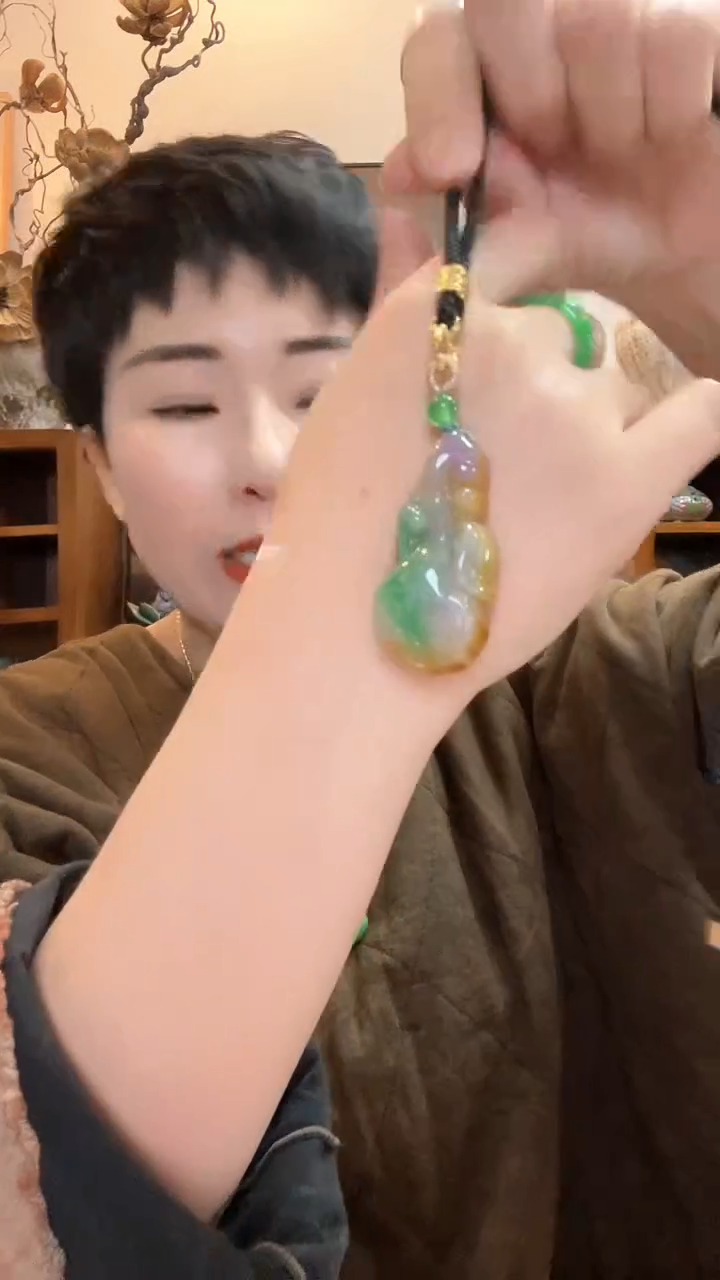 吊坠(赠链)未镶嵌翡翠290