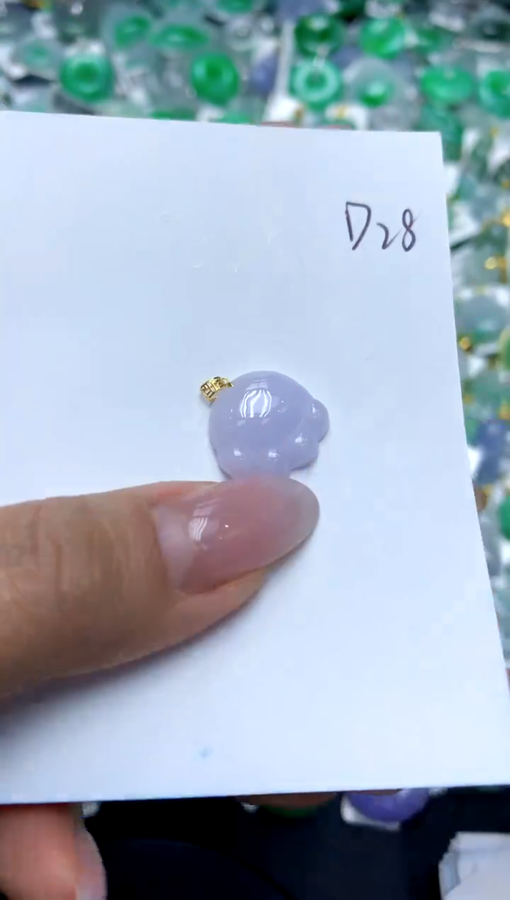 翡翠18K金镶嵌颈饰11111111111111