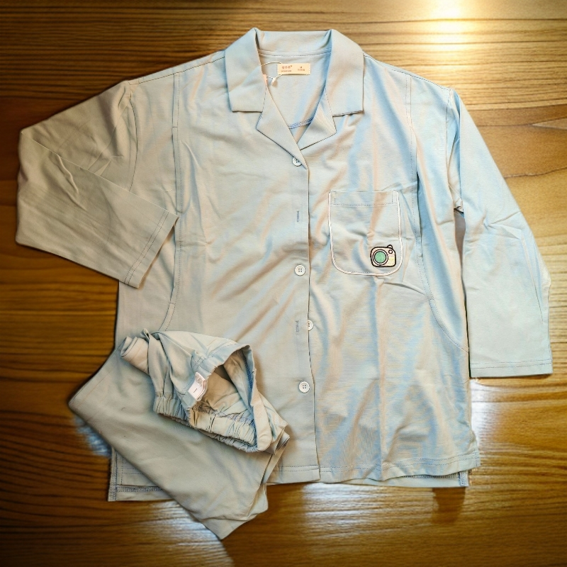 翻领胸口相机电话刺绣家居服睡衣套装