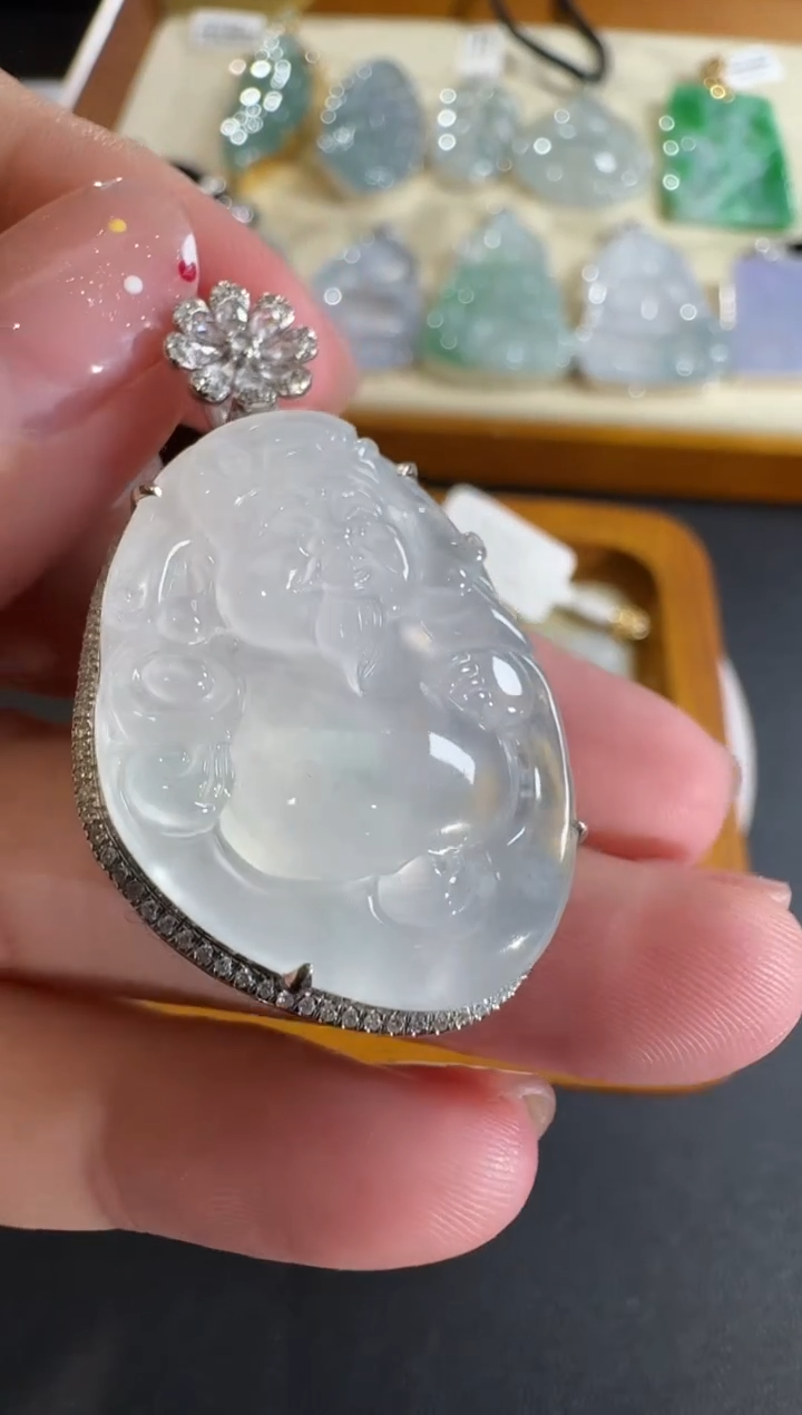 【闪购商品】翡翠吊坠(不含链)18K金镶嵌【源头工厂】钻石镶嵌