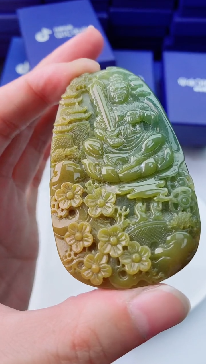 【闪购商品】翡翠颈饰未镶嵌            
