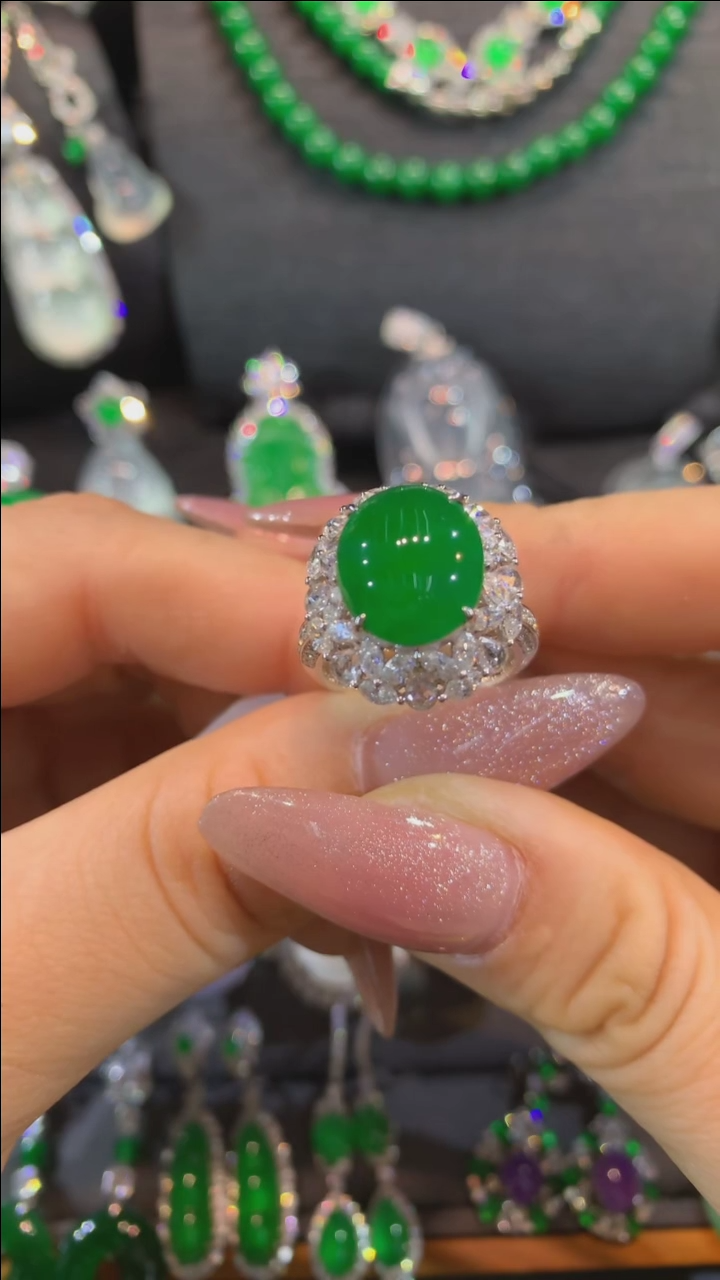 【闪购商品】翡翠戒指18K金镶嵌戒指