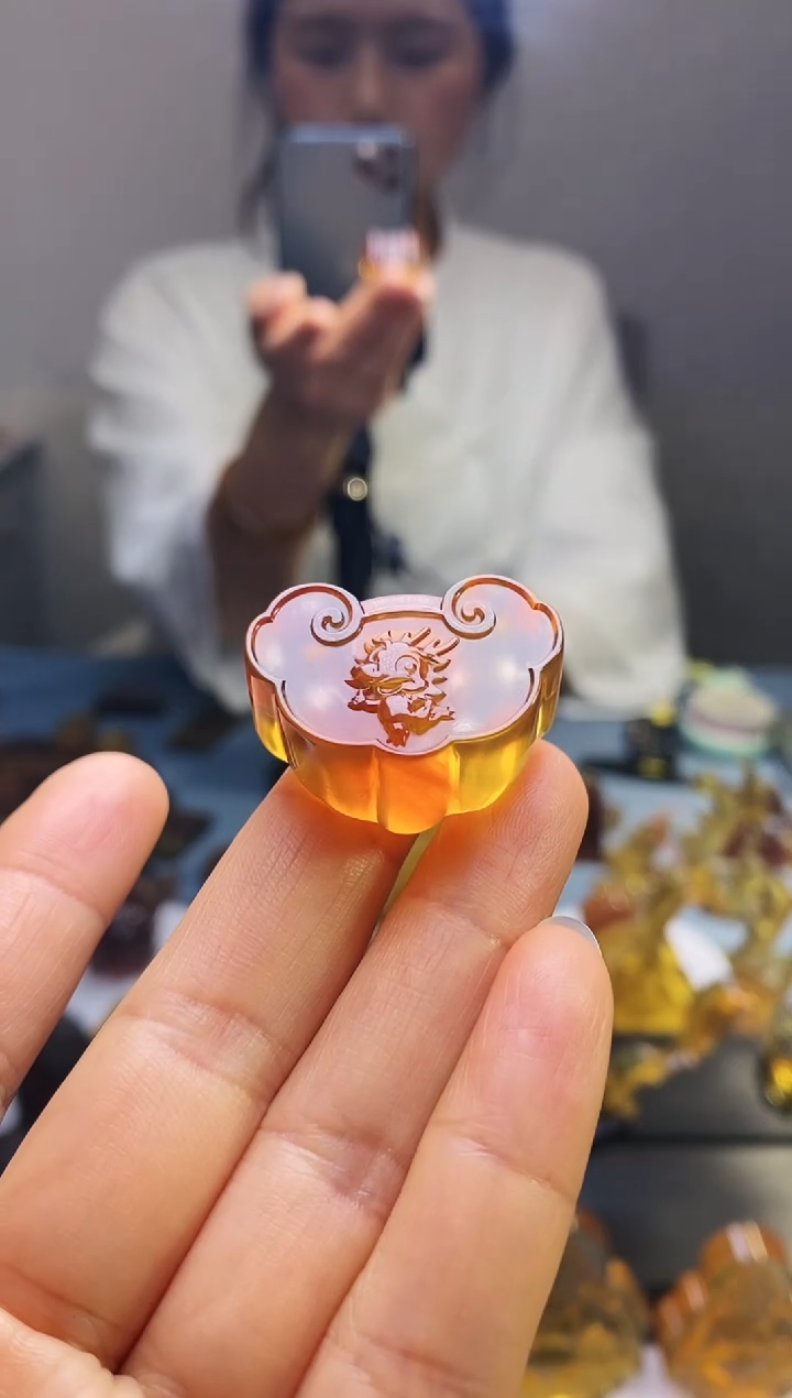 【闪购商品】琥珀颈饰未镶嵌HP99-38（龙·平安锁）