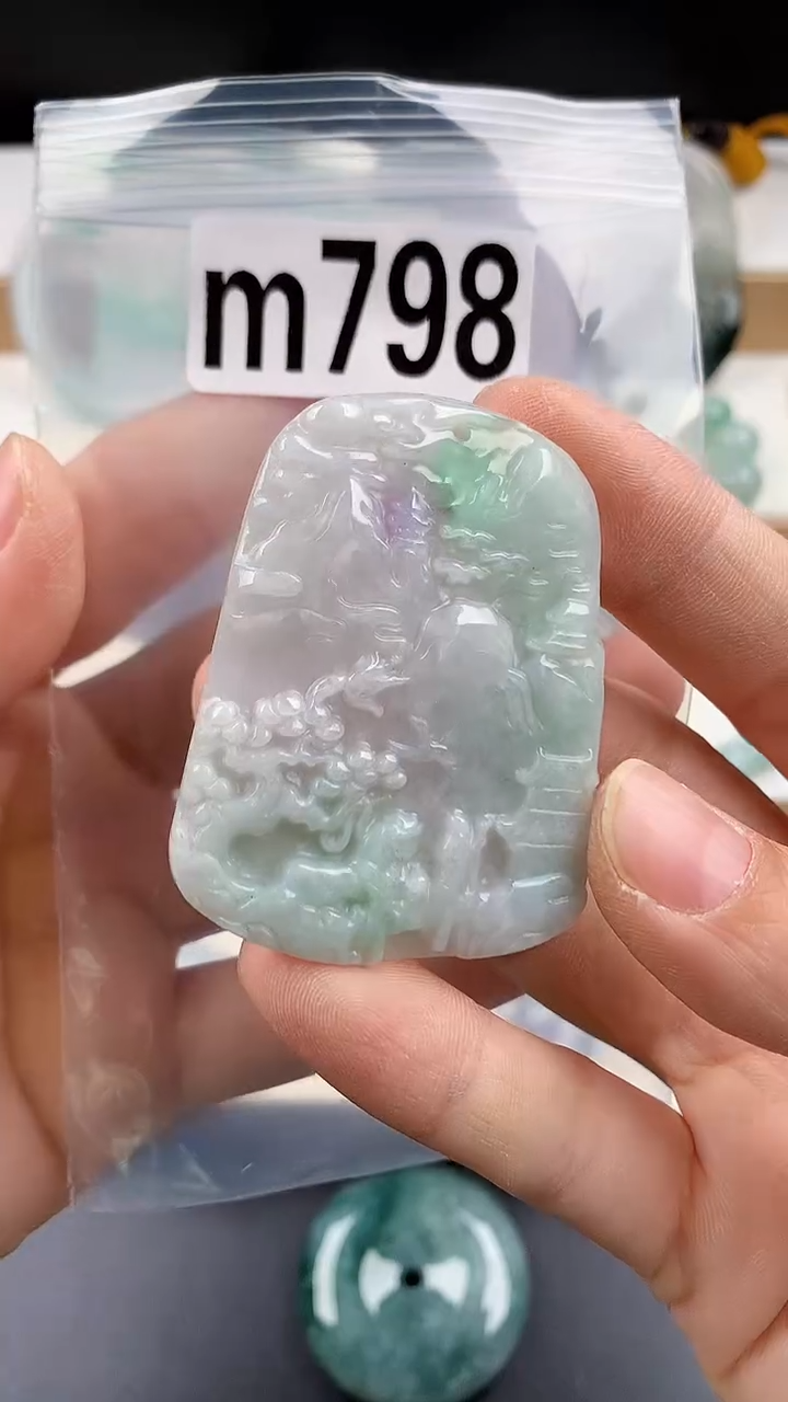 颈饰未镶嵌翡翠天然翡翠吊坠挂件