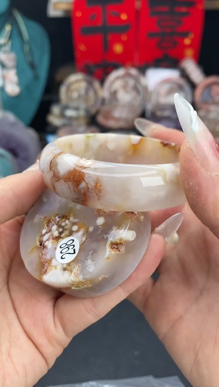 【闪购商品】石英质玉手镯（圆镯）未镶嵌53