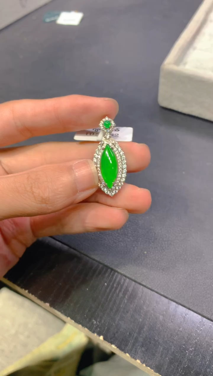 【闪购商品】定制翡翠未镶嵌73定制翡翠.多样性发货-发其一